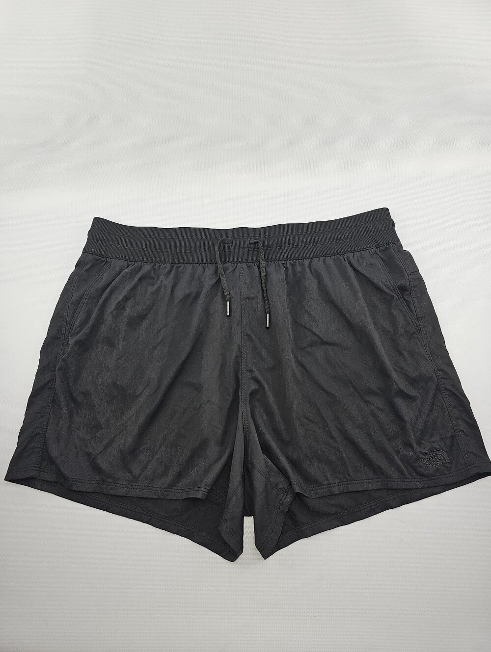 The North Face Elastic Waist Pull-on Nylon Black Athletic Shorts Womens Size XL